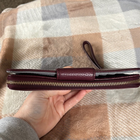 Fossil Women's Burgundy Leather Wristlet - Picture 7 of 14